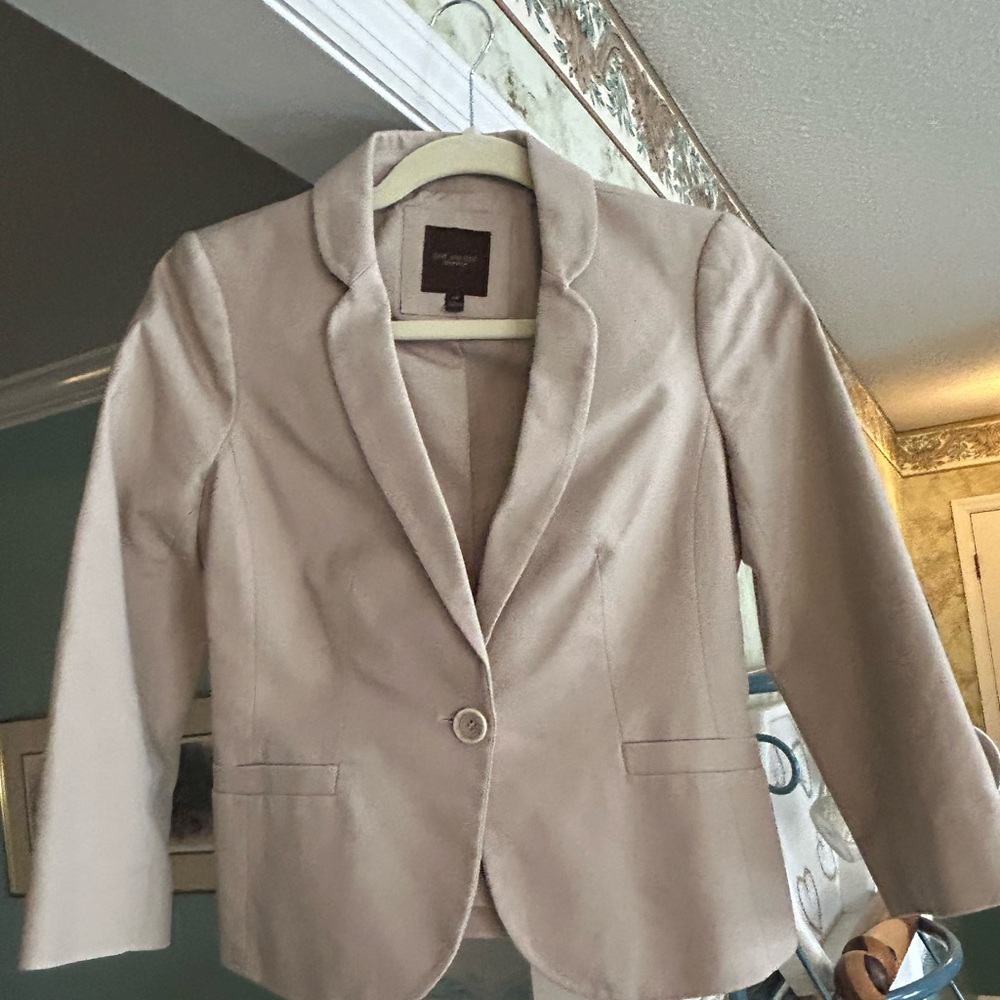 The Limited Women's Jacket/Blazer Size X-Small Tan with matching buttons
